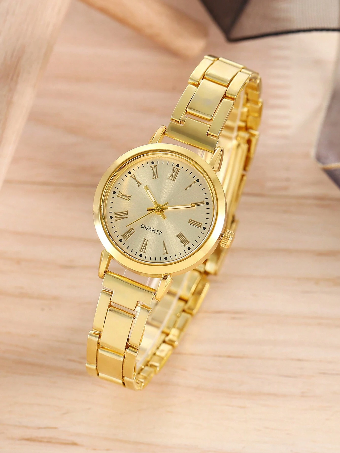 Reloj Digital De Aleación Para Mujer, Compacto Y Romántico.